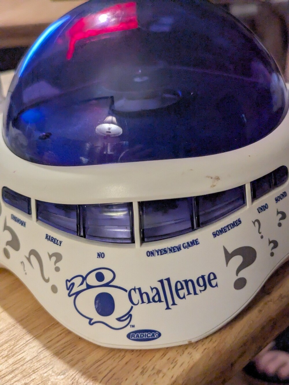 Radica Challenge Electronic Game 20 Questions Tabletop 2005 White with Blue Dome